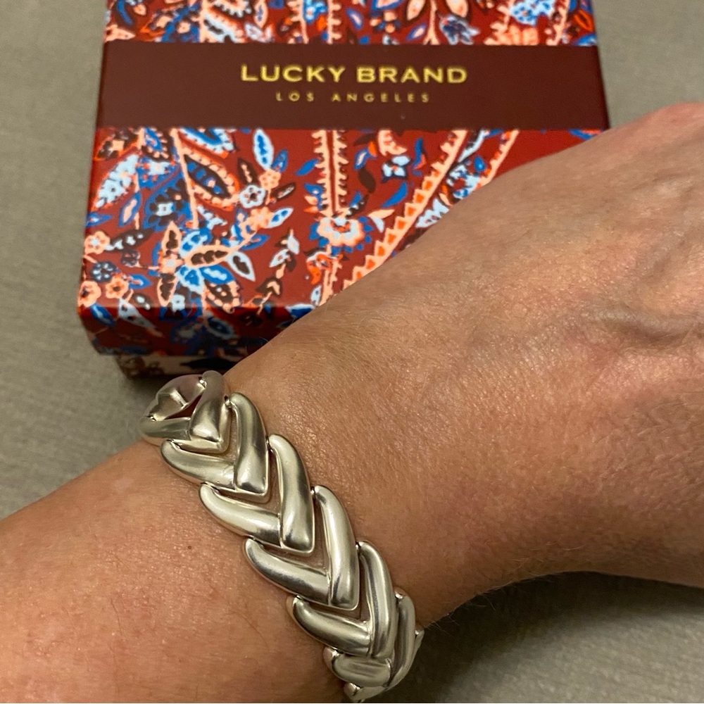 NIB Lucky Brand Silver Bracelet